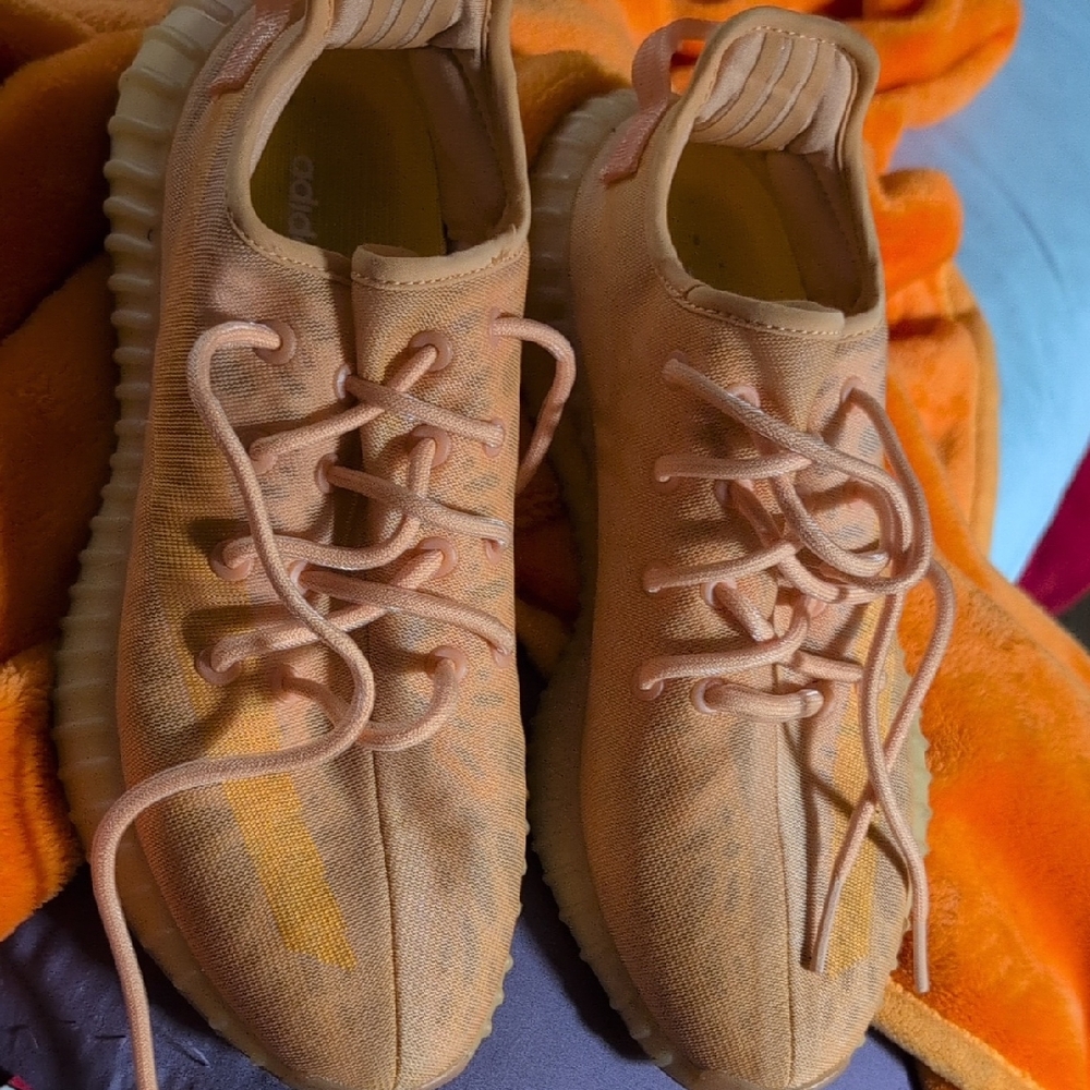 adidas Yeezy Boost Peach Knit Sneakers